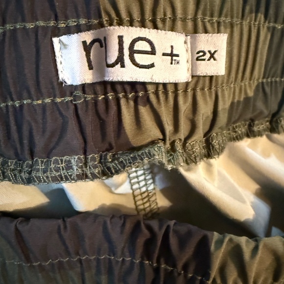 Women’s Rue + pull on nylon camo pants  NWOT Size 2X - Picture 9 of 11